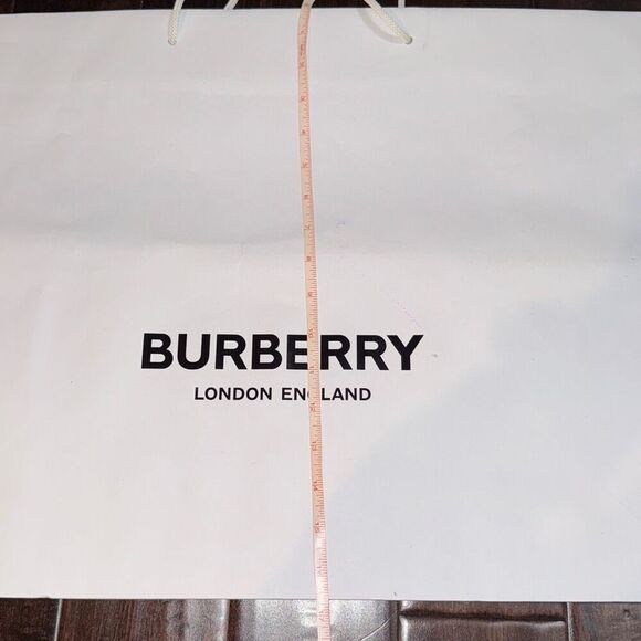 Burberry large white shopping bag - Picture 3 of 5
